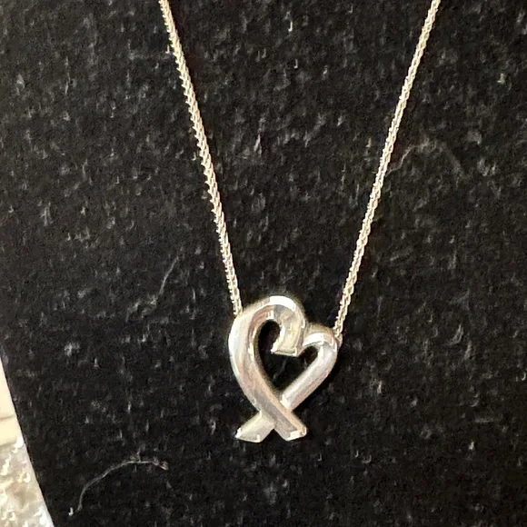 Tiffany & Co Necklace Loving Heart Pendant 925.